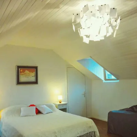 Ugo Architect's Bright Loft Apartment
