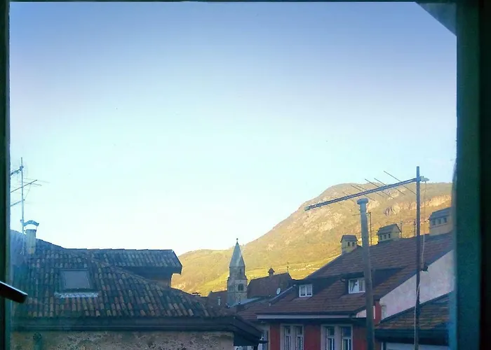 Ugo Art Bright Bozen